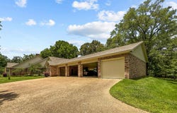 118 W Hoskins, New Boston, AR 75570