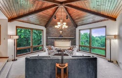 1126 Kathryn Drive, Eau Claire, WI 54701