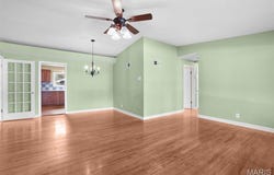 10029 Barberton Drive, MO 63126
