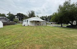 1 HOLDEN DRIVE, NEW CASTLE, DE 19720