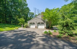 5 Wedgewood Lane, Holmdel, NJ 07733