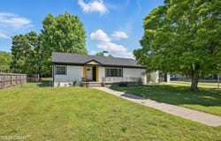 540 E 4th Street, Baxter Springs, KS 66713