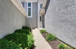5852 Park Circle, Shawnee, KS 66216