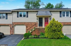 606 S CEDAR STREET, LITITZ, PA 17543