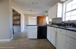 2101 NE Highway 44, Summit, MS 39666