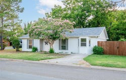 1717 Meadow Oak Street, Denton, TX 76209