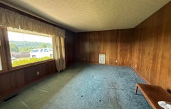 255 New Circle St, Louisa, KY 41230