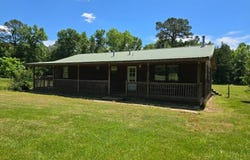 1323 Bates Loop, Waldron, AR 72958