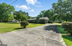 278 Oak Hill, Rockmart, GA 30153