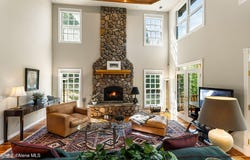 516 Kiebert Loop, Hope, ID 83836