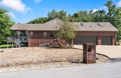 2 Stonehaven  LN, Bella Vista, AR 72715