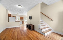 2 Adams Lane, North Providence, RI 02911