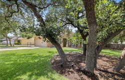 300 Errol DR, Spicewood, TX 78669
