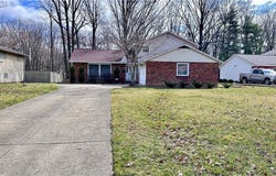 377 Balmoral Drive, Richmond Heights, OH 44143
