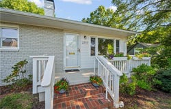 2777 Calumet Street, Winston-Salem, NC 27104