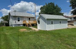 1100 W Hempstead, Fairfield, IA 52556