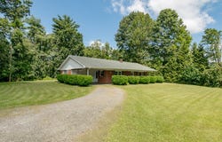 1135 S Main St, Galax, VA 24333