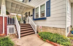 712 E 4th St, Newton, KS 67114