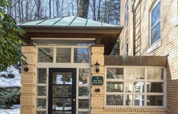 75 Glen Rd, Brookline, MA 02445