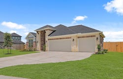 11607 Champions Forest, Mont Belvieu, TX 77535