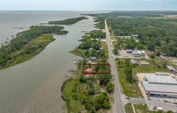 434 Highway 98, Apalachicola, FL 32320