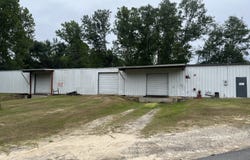 418 S S Railroad, Twin City, GA 30471