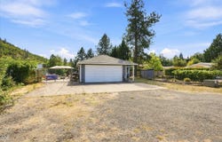125 Penny Lane, Shady Cove, OR 97539