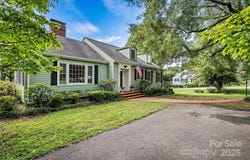 3114 N Center Street, Hickory, NC 28601