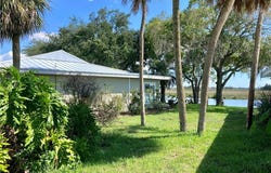 11544 W Bayshore Drive, Crystal River, FL 34429