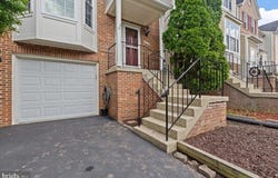 6836 KERRYWOOD CIRCLE, CENTREVILLE, VA 20121