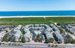 6 Surfside Rd, Brigantine, NJ 08203