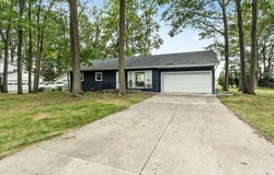 1003 Hickory Hill Drive, Angola, IN 46703-2303