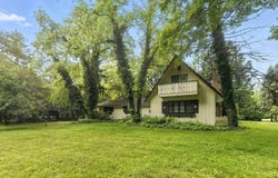 8454 Stickles Road, Three Oaks, MI 49128