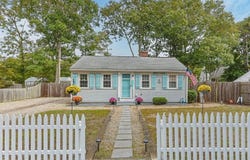 16 Thatcher Road, West Yarmouth, MA 02673