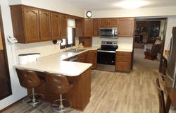 1350 E 6th Street, Sheldon, IA 51201