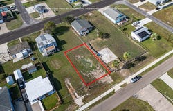 1115 S Live Oak, ROCKPORT, TX 78382