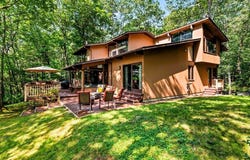 5 Goodrich Rd, Sturbridge, MA 01566