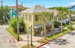 1201 Postoffice Street, Galveston, TX 77550