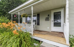 1044 Middle Road, Woolwich, ME 04579