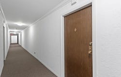 2100 Valencia Drive, Northbrook, IL 60062