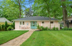 530 E Gull Lake Drive, Augusta, MI 49012