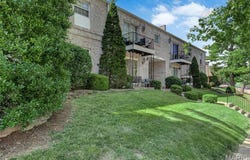 4347 Chateau De Ville Drive, St Louis, MO 63129