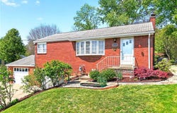 29 Pontiac Rd, Bethel Park, PA 15241