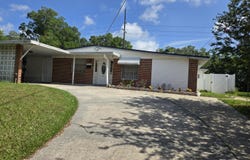 7717 KNOLL Drive N, Jacksonville, FL 32221
