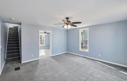 807 4th St, Victor, IA 52347
