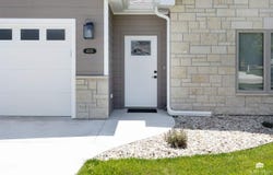 4115 Scenic Crossing, Manhattan, KS 66503