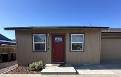 210 E Sage Lane, Culver, OR 97734