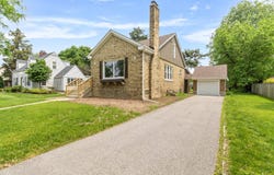 7937 Forest Avenue, Munster, IN 46321