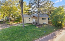 1158 Summit Avenue, Mahtomedi, MN 55115