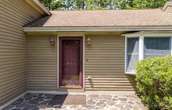 9 Kennebec Circle, Bath, ME 04530